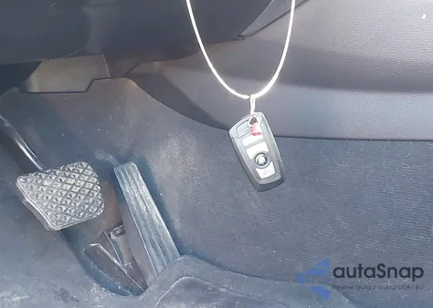 2011 BMW X3 xDrive28I z USA, uszkodzony, nr VIN 5UXWX5C54BLW14379